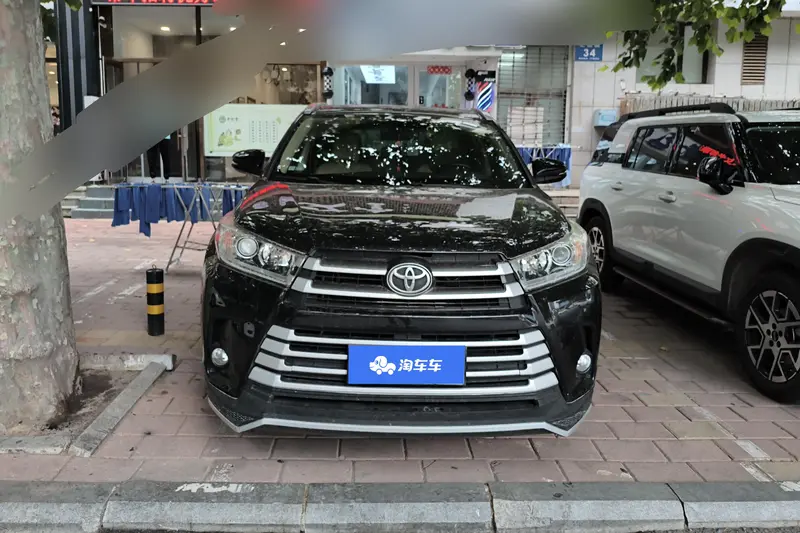 Toyota Highlander — фото 2