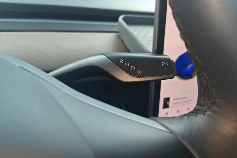 Tesla Model 3 RWD — фото 9