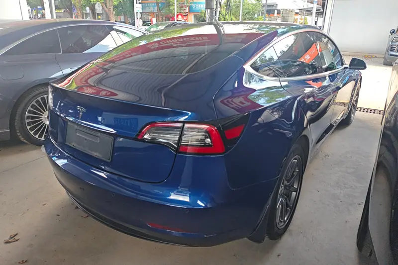 Tesla Model 3 RWD — фото 3
