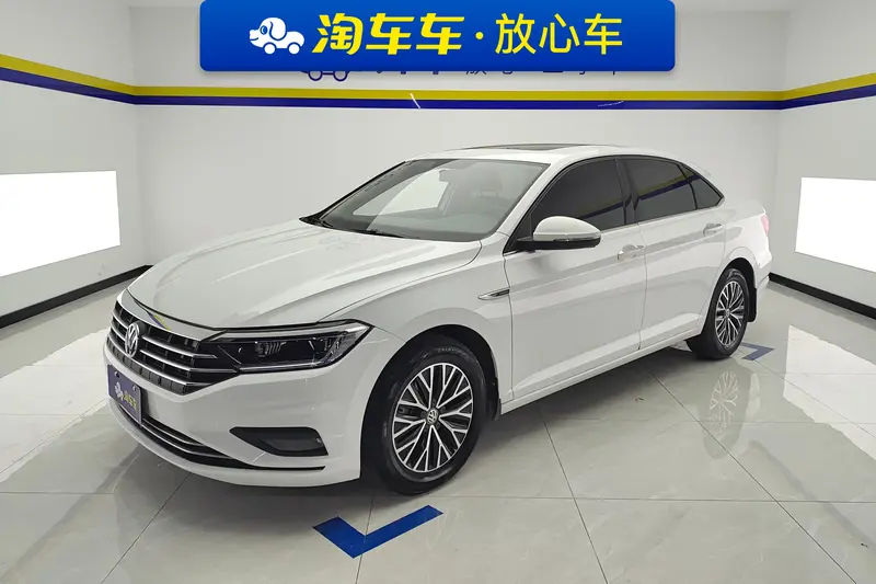 Volkswagen Sagitar 200 TSI DSG Comfort VI