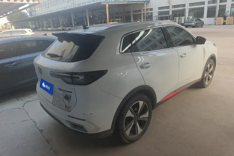 Changan CS 55 PLUS 1.5 T DCT Premium — фото 3