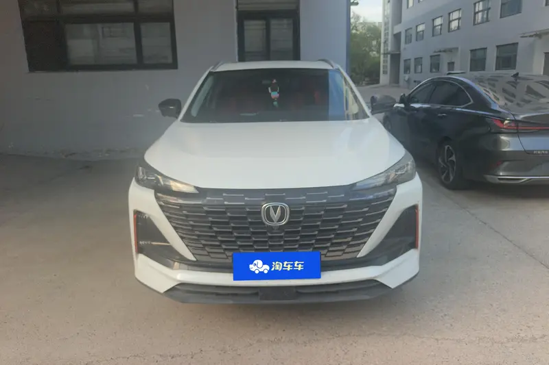 Changan CS 55 PLUS 1.5 T DCT Premium — фото 2