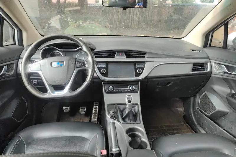 Geely Emgrand GS Sport 1.3 T MT — фото 7