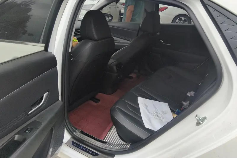 Hyundai 1.5 L CVT LUX Premium — фото 13