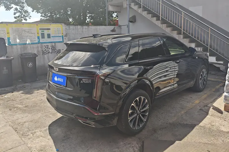 Cadillac XT 5 28 T 4 WD Luxury — фото 3