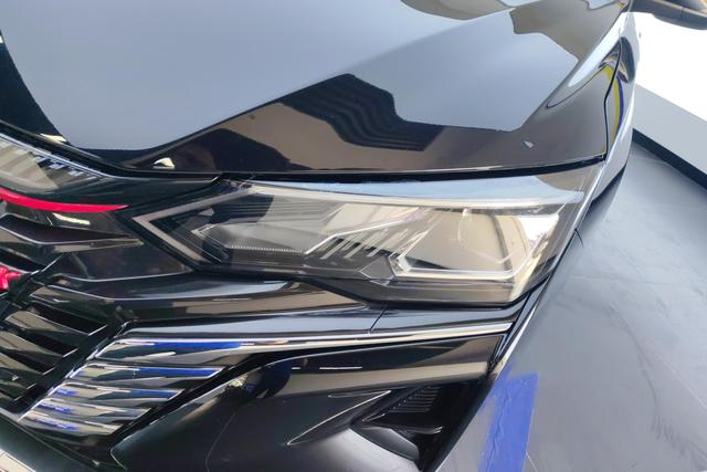Dongfeng Fengshen Yixuan MAX 2023 — фото 4