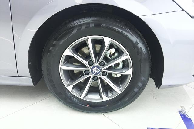 BYD QIN PLUS Hybrid 2024 — фото 4