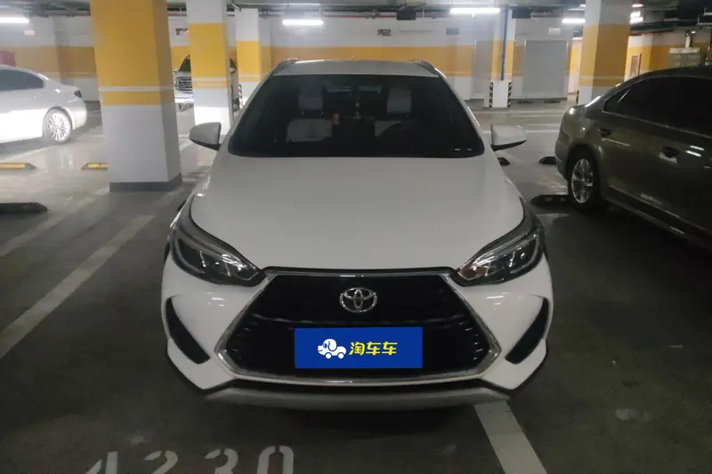 Toyota Yaris L — фото 2
