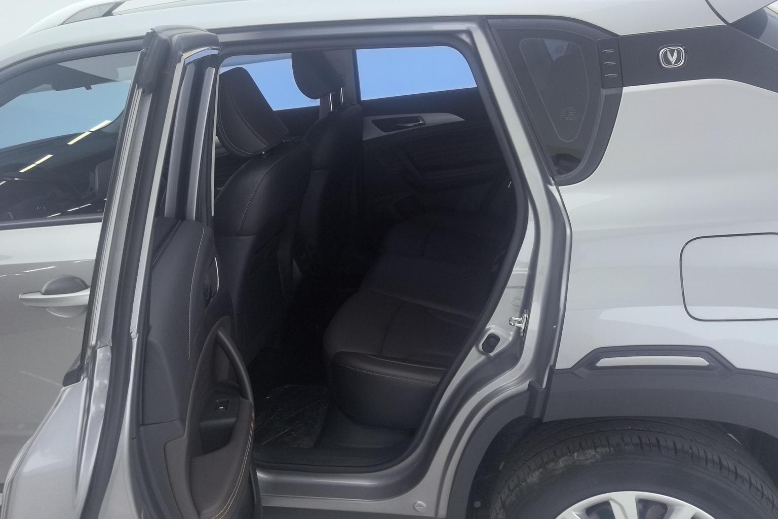 Changan CS35 PLUS 2019 1.6L МКПП yue lian sheng ji ban China VI