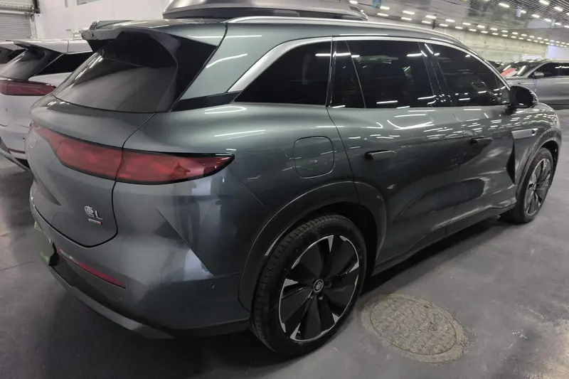 BYD Tang L — фото 3