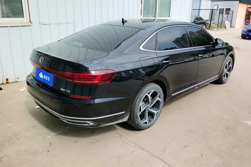 Volkswagen Passat — фото 3