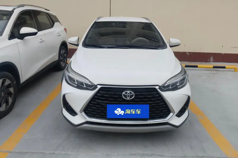 Toyota Yaris L — фото 2