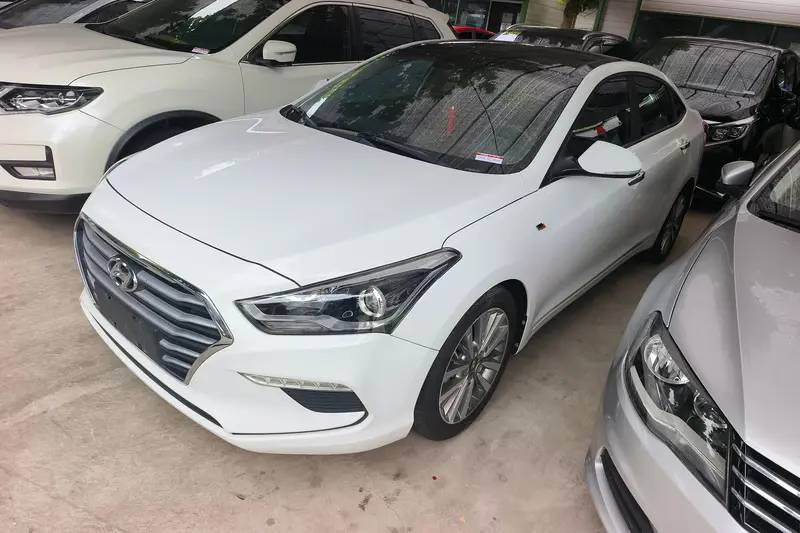 Hyundai Mistra — фото 1