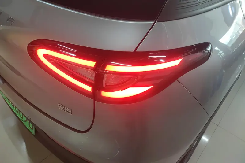 Geely Galaxy Starwish — фото 3