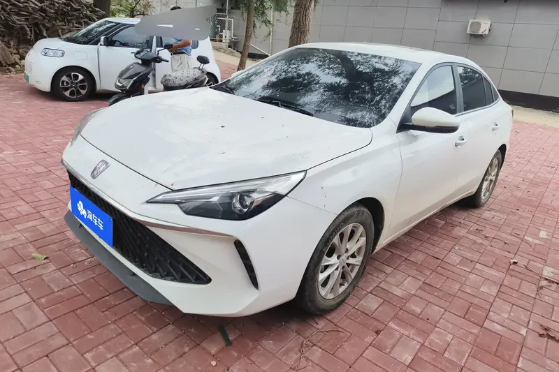 Roewe i5 — фото 1