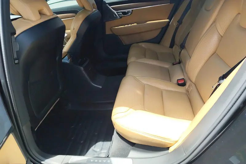 Volvo S90 — фото 10