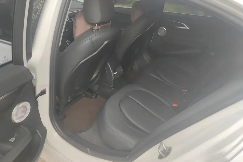 BMW 1 Series — фото 12