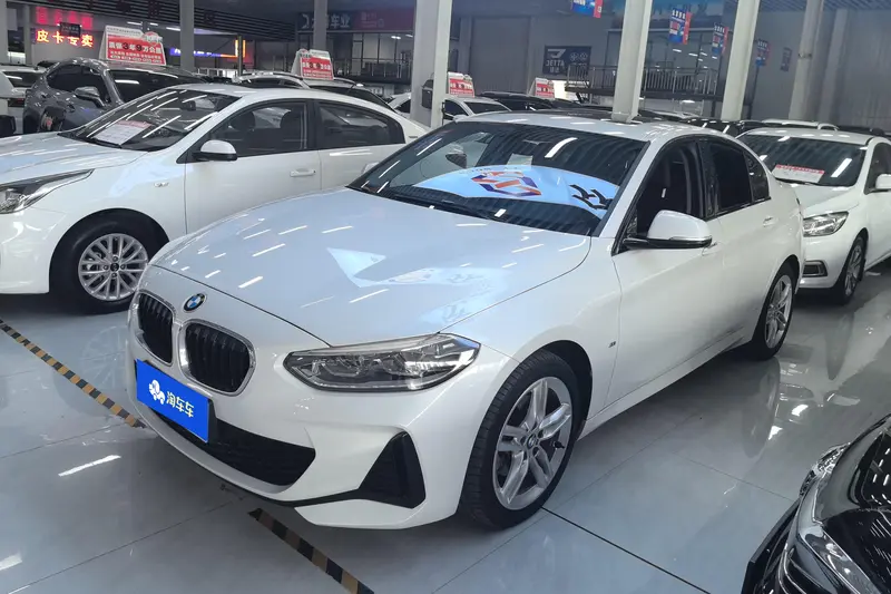 BMW 1 Series — фото 1