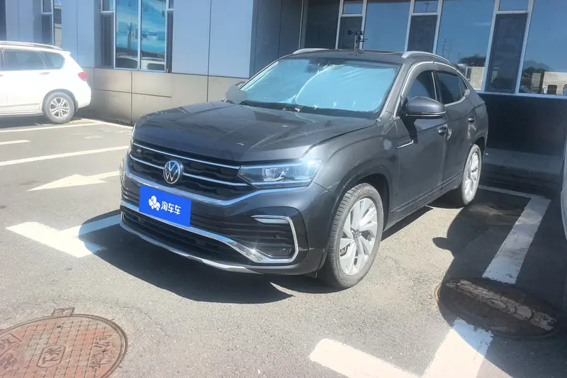 Volkswagen Tayron X 330 TSI 2 WD