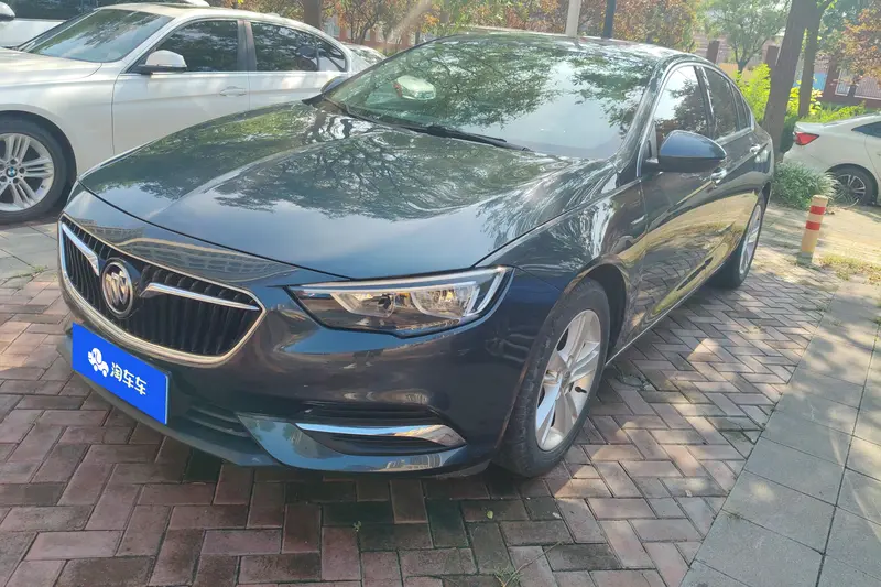 Buick Regal — фото 1
