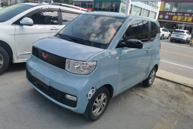 Wuling Hongguang Mini EV — фото 1