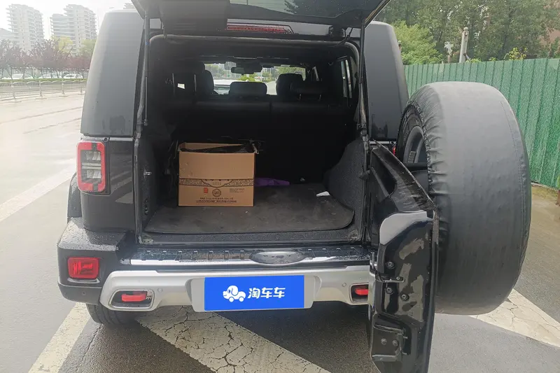 BAIC BJ40 — фото 11