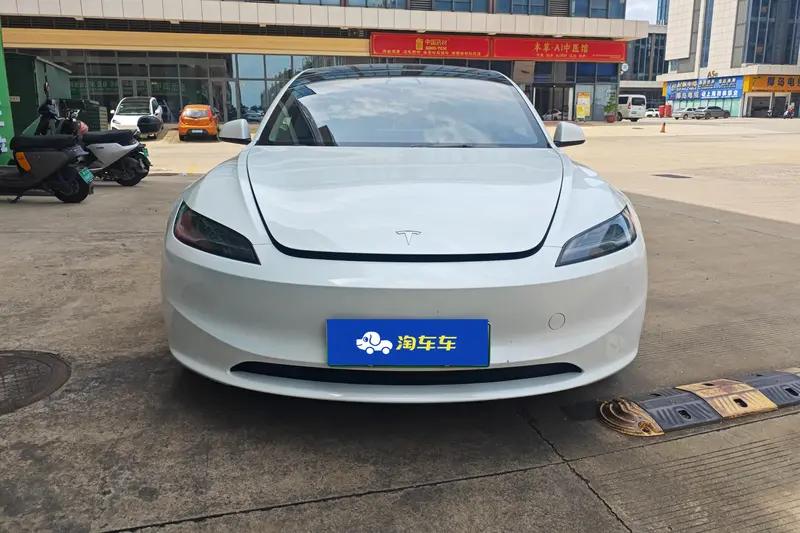 Tesla Model 3 — фото 2