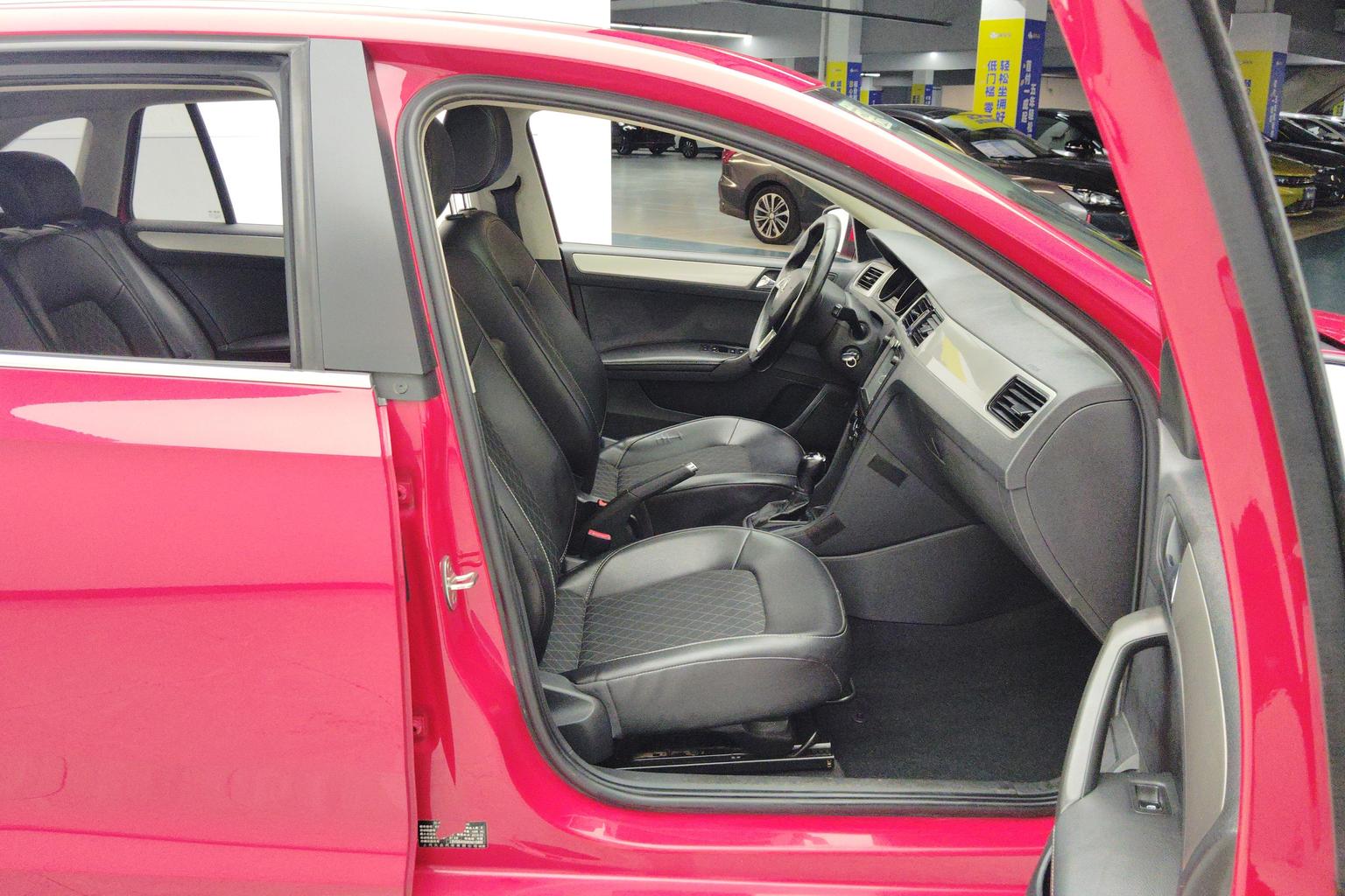 Skoda Rapid Spaceback 2019 1.5L AT Comfort V