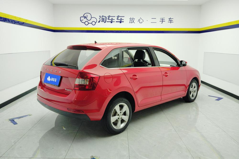 Skoda Rapid Spaceback, фото 3