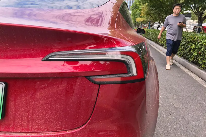 Tesla Model 3 задний привод — фото 5