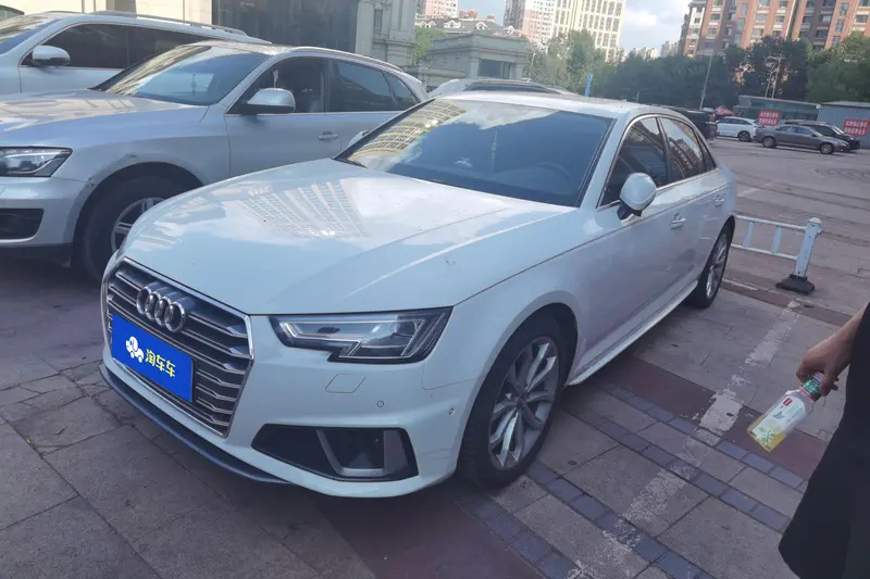 Audi A 4 L 40 TFSI VI