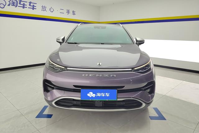 Denza X Plug-in Hybrid 2020 — фото 2
