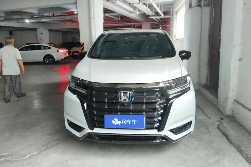 Honda Elysion 2.0L e:HEV люкс — фото 2