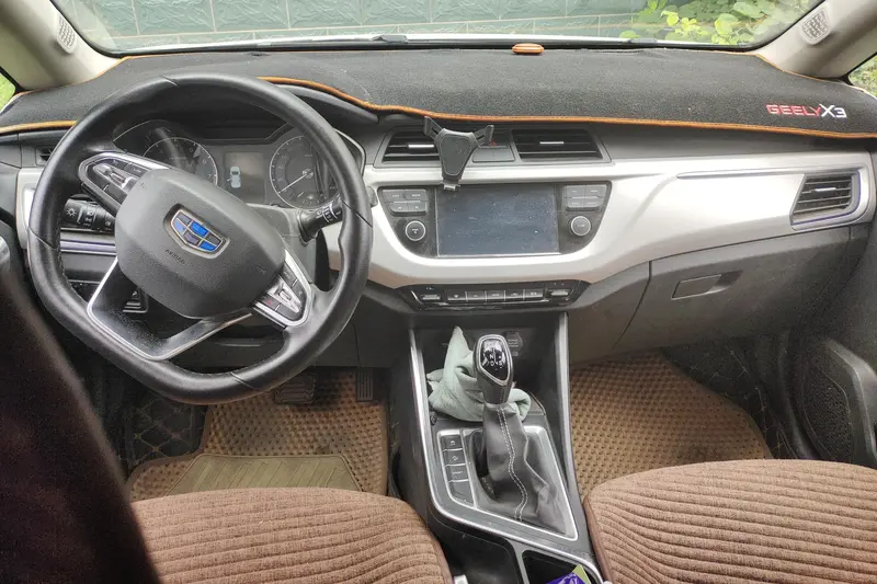 Geely Vision X3 1.5L CVT элит — фото 5