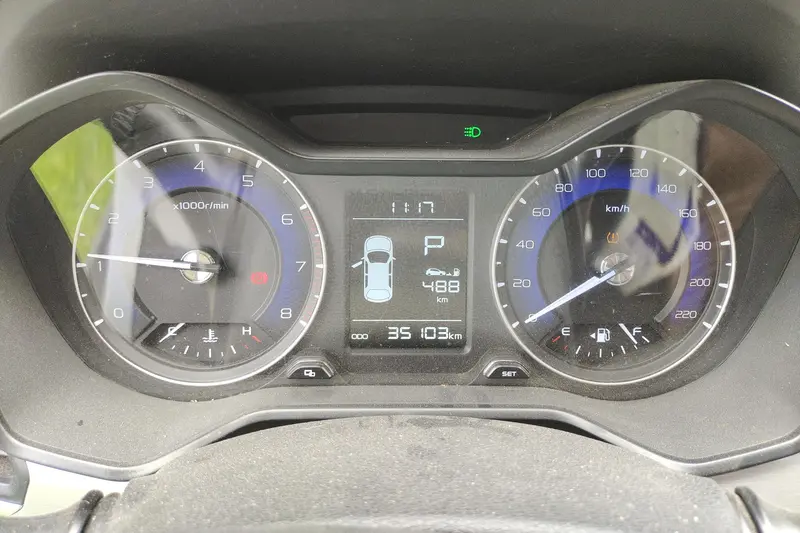 Geely Vision X3 1.5L CVT элит — фото 6
