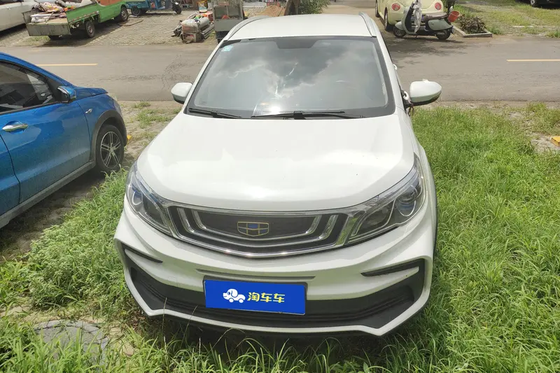 Geely Vision X3 1.5L CVT элит — фото 2