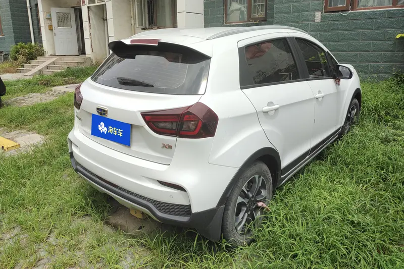 Geely Vision X3 1.5L CVT элит — фото 3