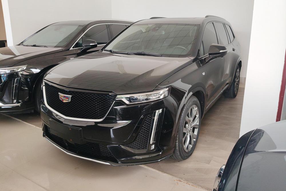 Cadillac XT6