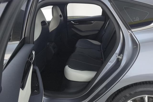 BYD QIN PLUS Hybrid 2021 — фото 16