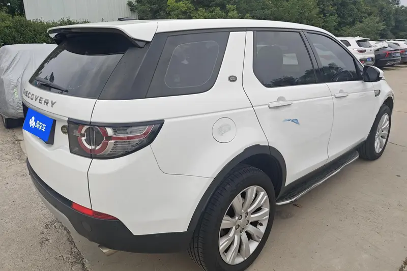 Land Rover Discovery Sport 2.0T HSE LUXURY — фото 4