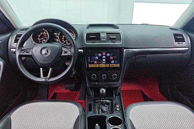 Skoda Yeti 2016 — фото 12