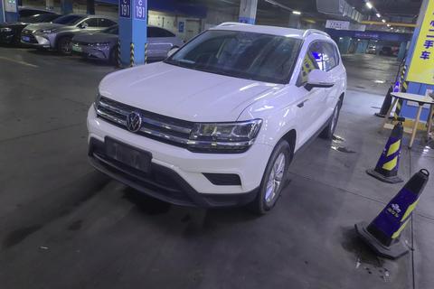Volkswagen Tharu