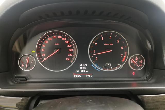 BMW 5 Series 2013 — фото 15