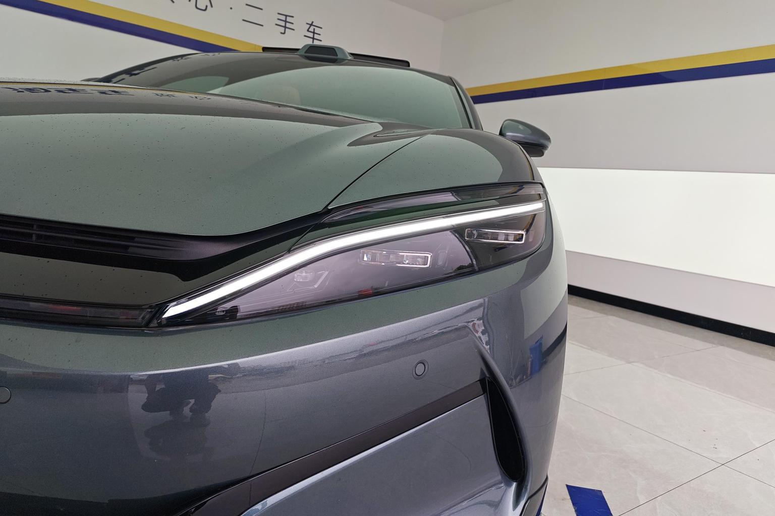 BYD Han L DM 2025 DM-p 180KM AWD ji guang lei da Flagship