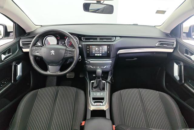 Peugeot 408 2014 — фото 12
