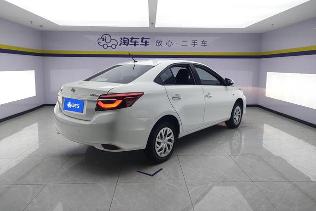 Toyota Vios 2022 — фото 3