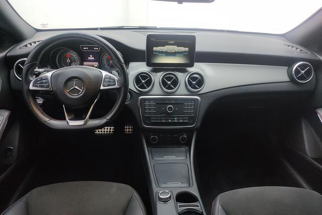 Mercedes Benz GLA-Class 2015 — фото 12