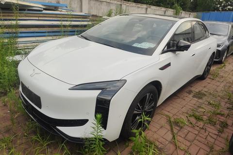 Hongqi EH7