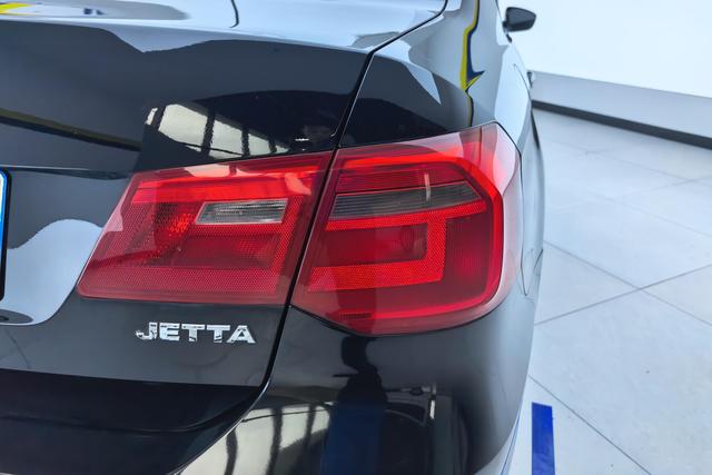 Volkswagen Jetta 2015 — фото 6