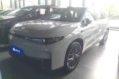 Leapmotor C10